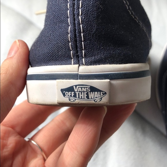 Vans - Picture 3 of 5